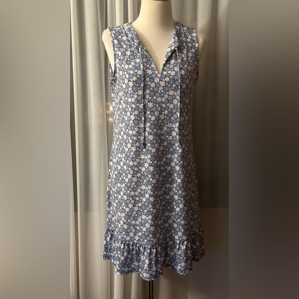 Michael Kors Sleeveless Blue/ White Floral Dress, Size Medium.